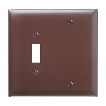 Wall plate: Combination 1 Toggle/1 Blank